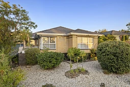 4 Snead Court, Mount Waverley