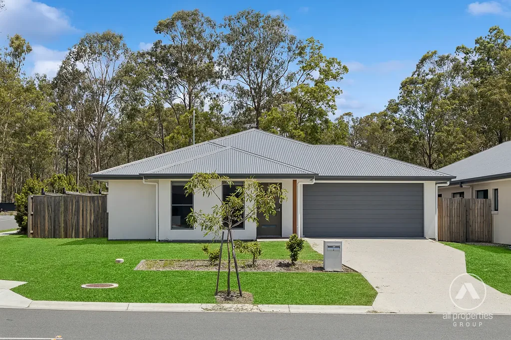 Jimboomba 3कमरा Available to inspect...