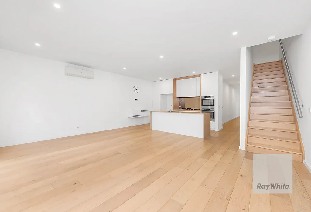 Modern Family Living in the Heart of Cairnlea
