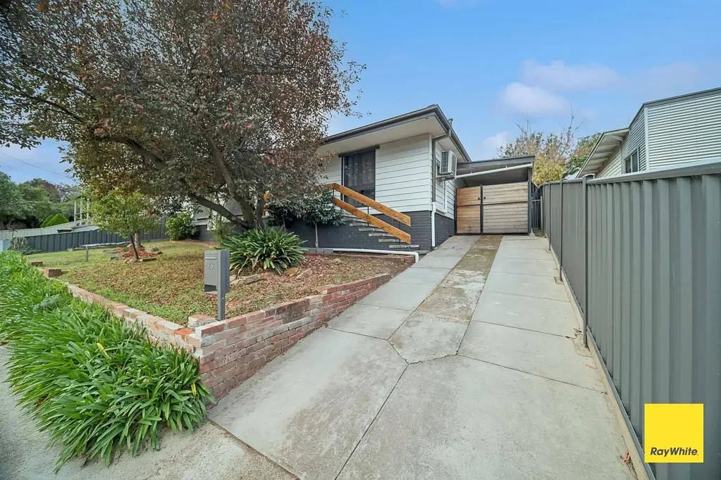 Charming 3-Bedroom Home in the Heart of Golden Square