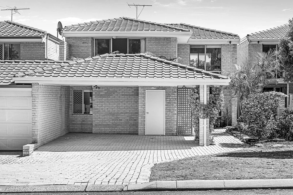 2/2 Albemarle Street, Scarborough, WA 6019