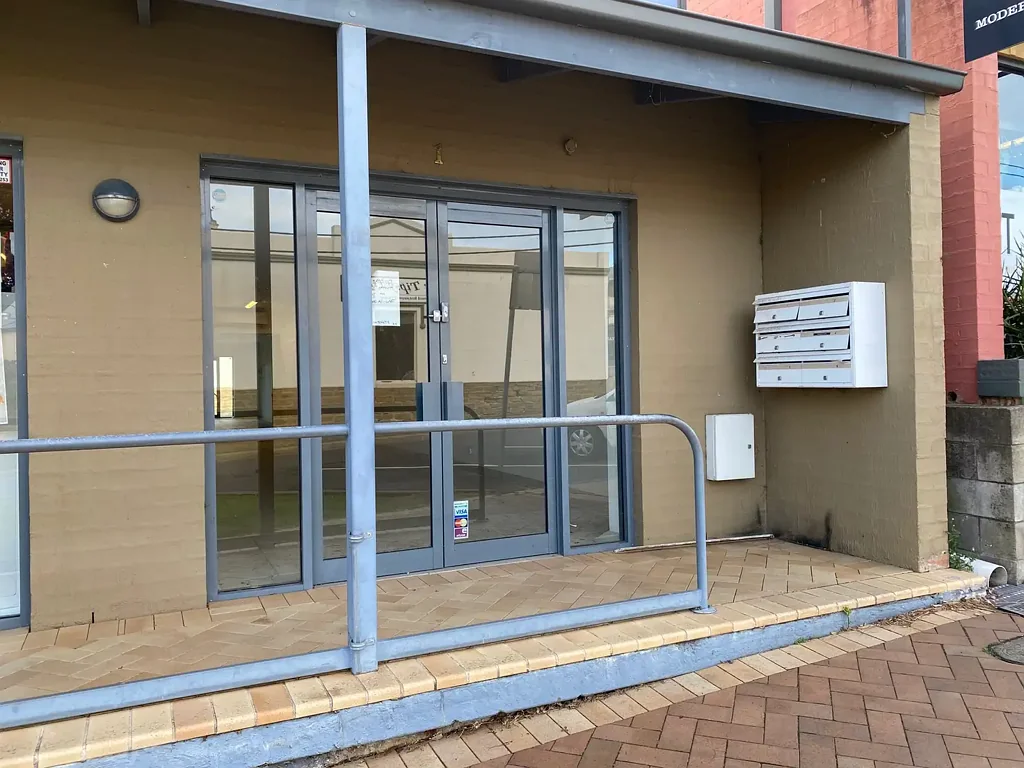 PRIME CBD RETAIL - MILTON
