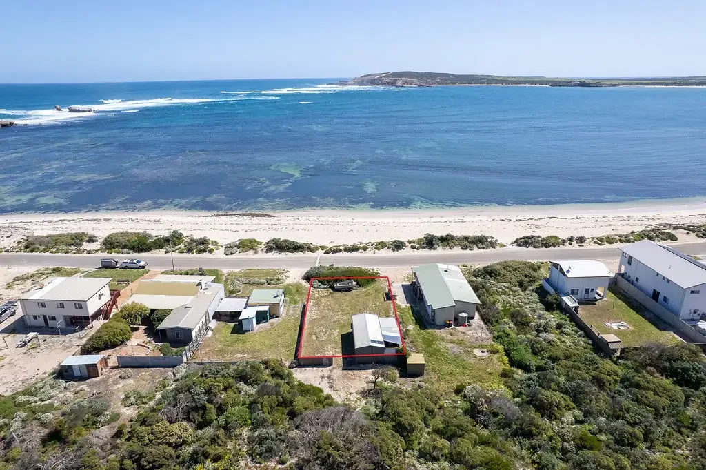 Elliston Prime Esplanade Opportunity with Stunning Waterloo Bay Views