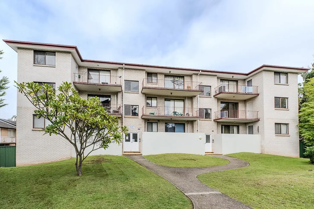 Refurbished Immaculate 2-Bedroom Unit!