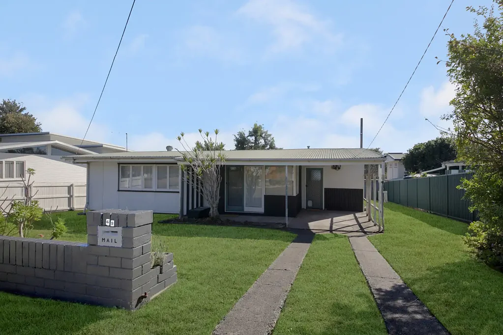 Family Home in Convenient Chermside West Location