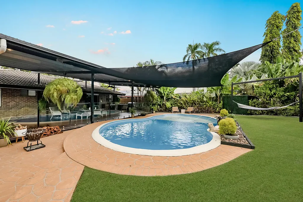 Leanyer 3chambre LUSH TROPICAL SANCTUARY IN PRIME LOCATION!