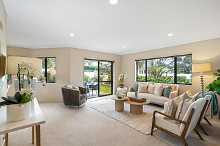 15B Irirangi Road, Greenlane, Auckland City