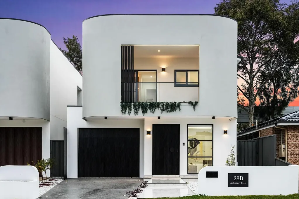 28b Aylesbury Crescent, Chipping Norton, NSW 2170