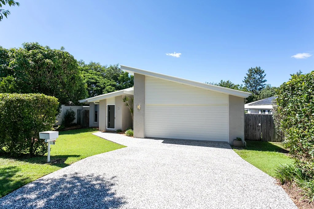 3 Straker Drive, Cooroy, QLD 4563