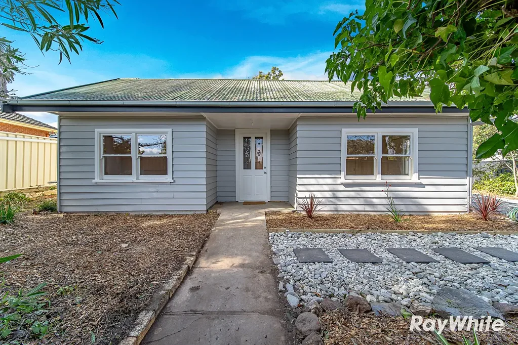 Beautiful 3 Bedroom Home in Sought After North Bendigo Location close to Bendigo Hospital