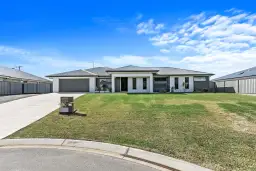 7 Catalina Court, Booral