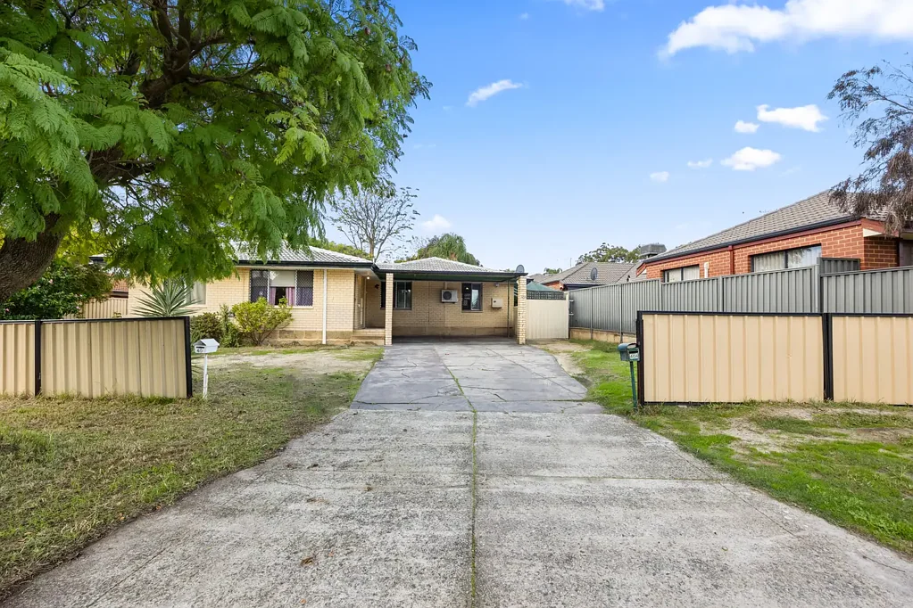40A Schruth Street, Kelmscott, WA 6111
