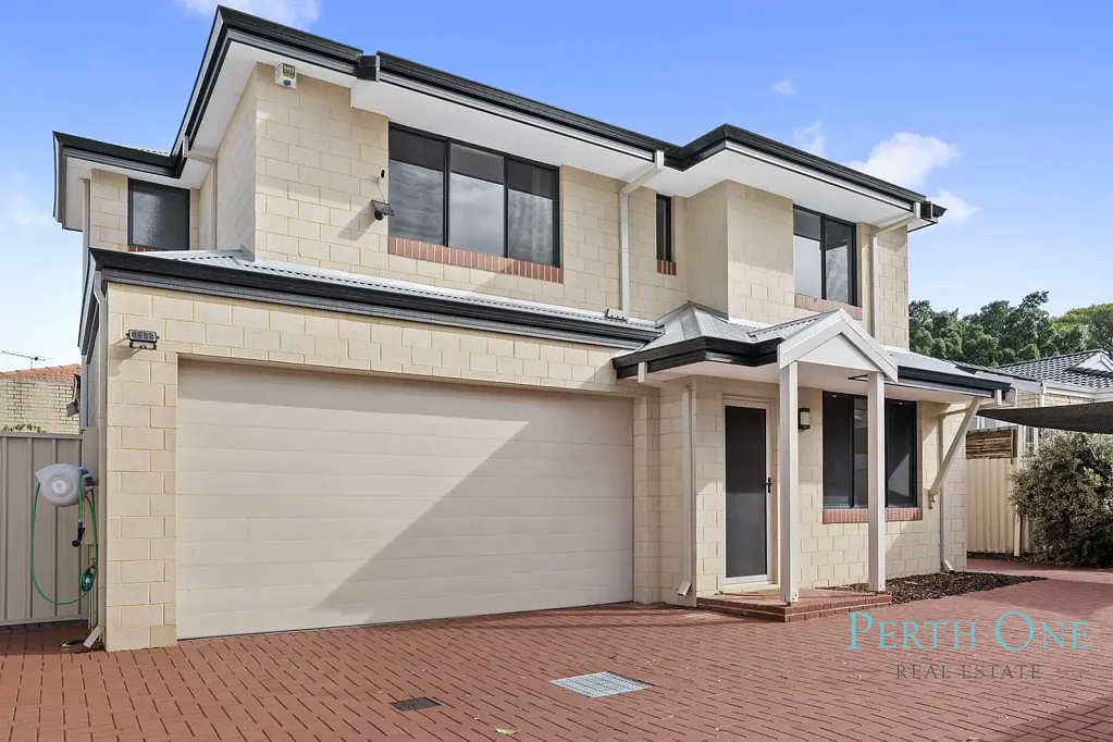 East Victoria Park 4ਬੈੱਡਰੂਮ Remarkable Double Story Gem Located at A Well- Sought Neighbourhood