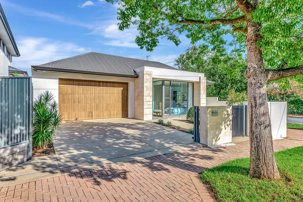 Erindale 4Kwarto Luxurious Executive Home (Circa 2023)