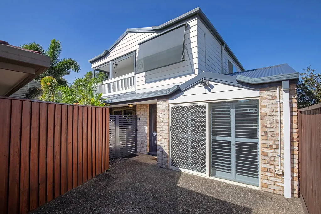 2/70 Palm Beach Avenue, Palm Beach, QLD 4221
