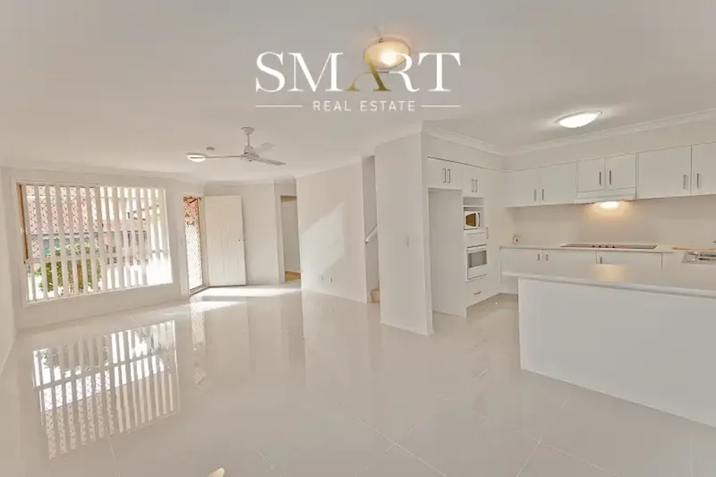 2 Story Townhouse in gated complex!