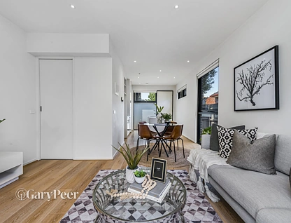 1/10 Emily Street, Carnegie, VIC 3163, 2 રૂમ, 2 બાથરૂમ, Townhouse