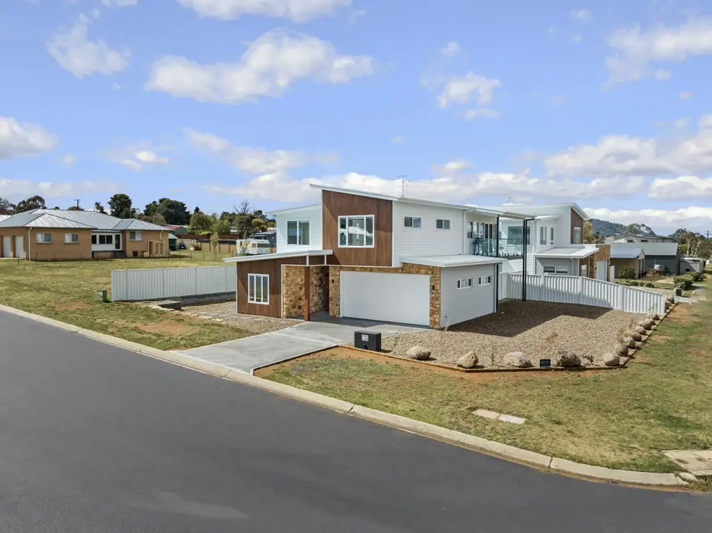 Berridale 4房  Dream Family Home In The Heart Of Berridale