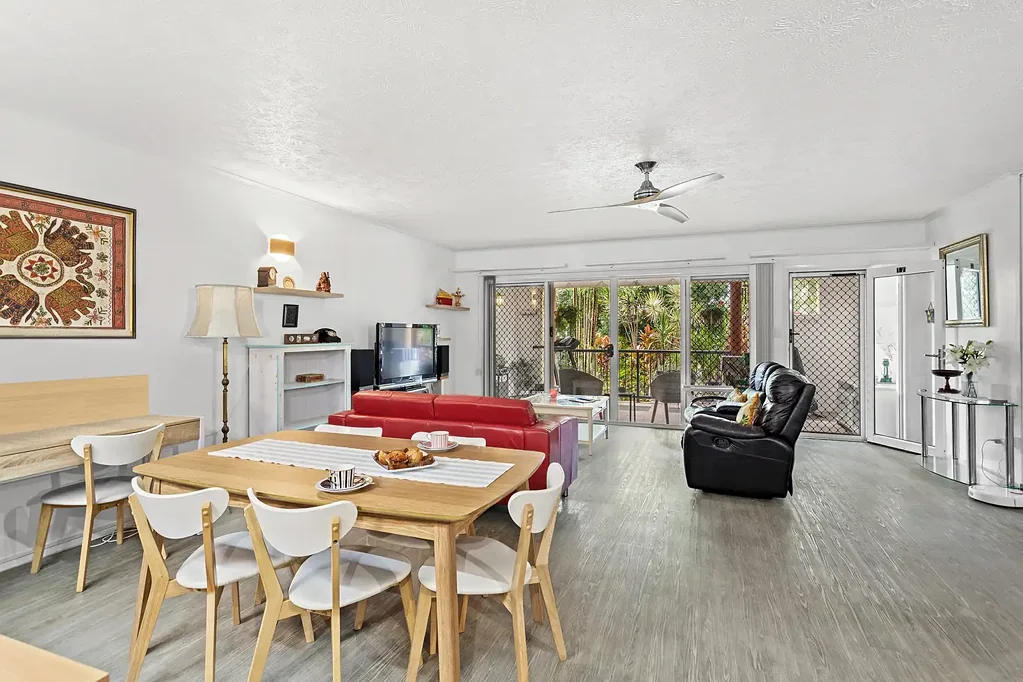 Cannonvale 2chambre Central Cannonvale Living