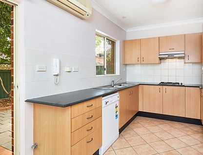 8/29-31 Morgan Street, Kingsgrove, South Western Suburbs, 3房, 2浴, House
