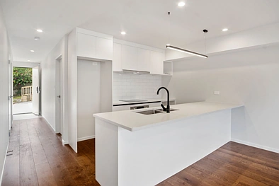 Modern 3 bedroom townhouse in Gulf Harbour