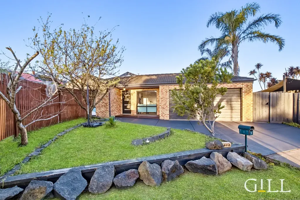 Berwick 4Kwarto Spacious Family Living in a Prime Berwick Location