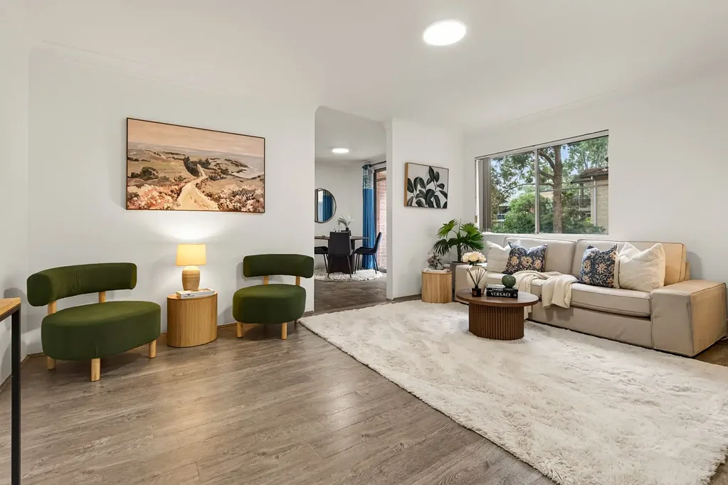 Westmead 2 Slaapkamer THREE PRIVATE BALCONIES AND MOVE-IN READY CONVENIENCE IN WESTMEAD PUBLIC SCHOOL CATCHMENT