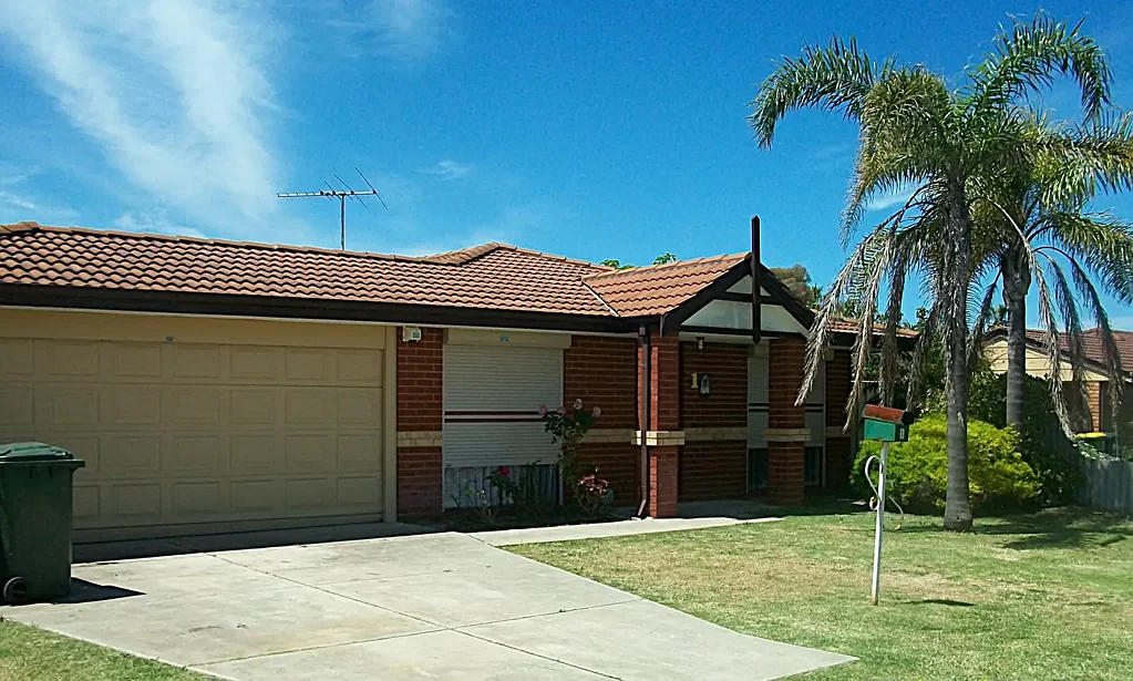 GREAT 4X2 - LAWNMOWING INCLUDED