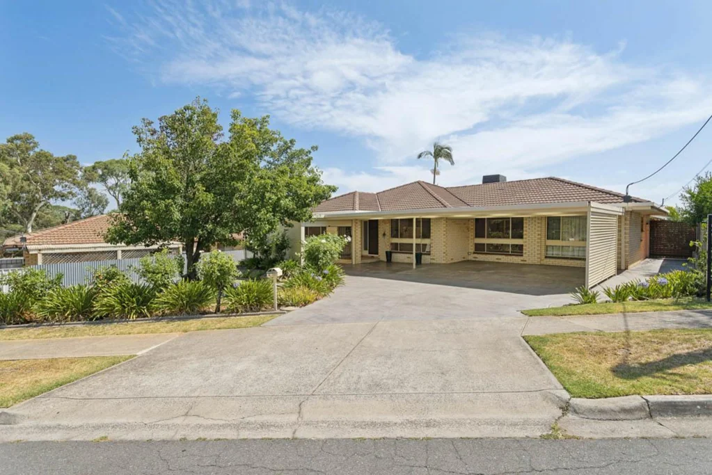 6 Sunnyview Crescent, Ridgehaven, SA 5097