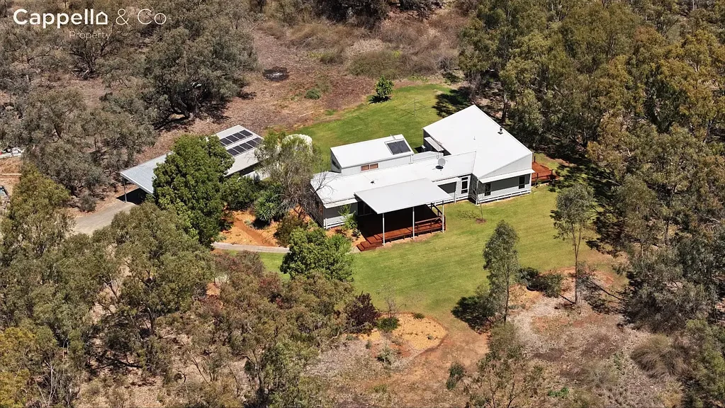 Hillston 4ਬੈੱਡਰੂਮ " Bouyaree " Contemporary Acreage Offering Riverfront Privacy