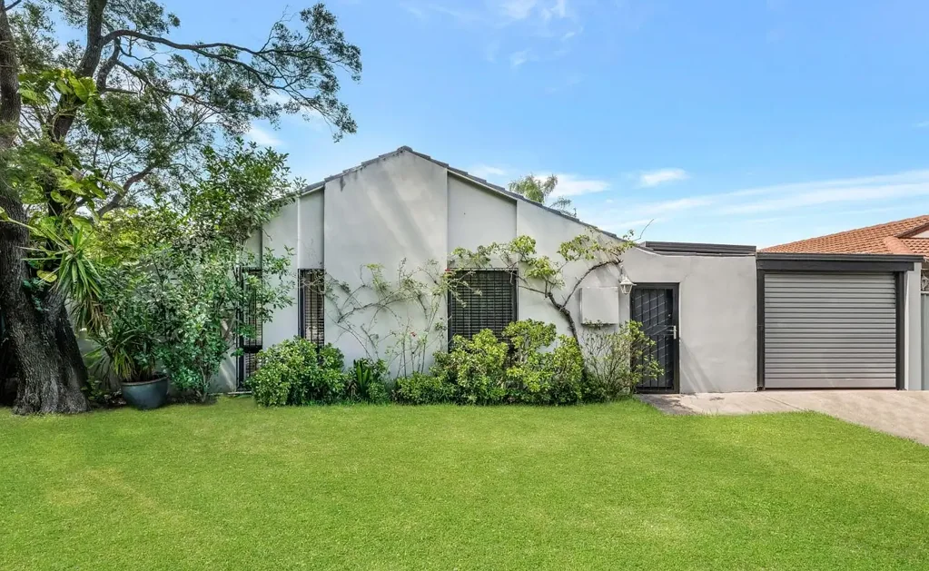 20 Devenish Street, Greenfield Park, NSW 2176
