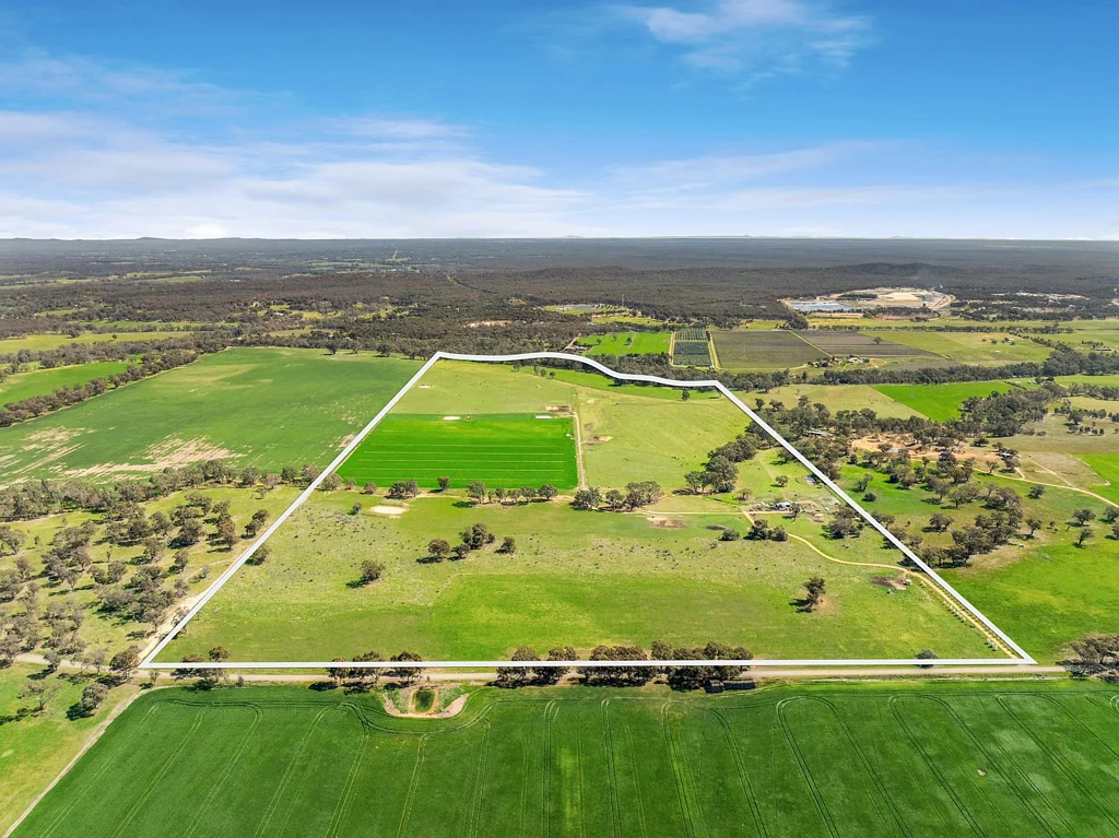 Axedale Prime Agricultural Holding with Stunning River Frontage: Campaspe Rocks Angus Stud