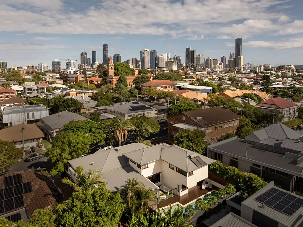 New Farm 5Phòng ngủ Family Queenslander with Poolside Charm in New Farm