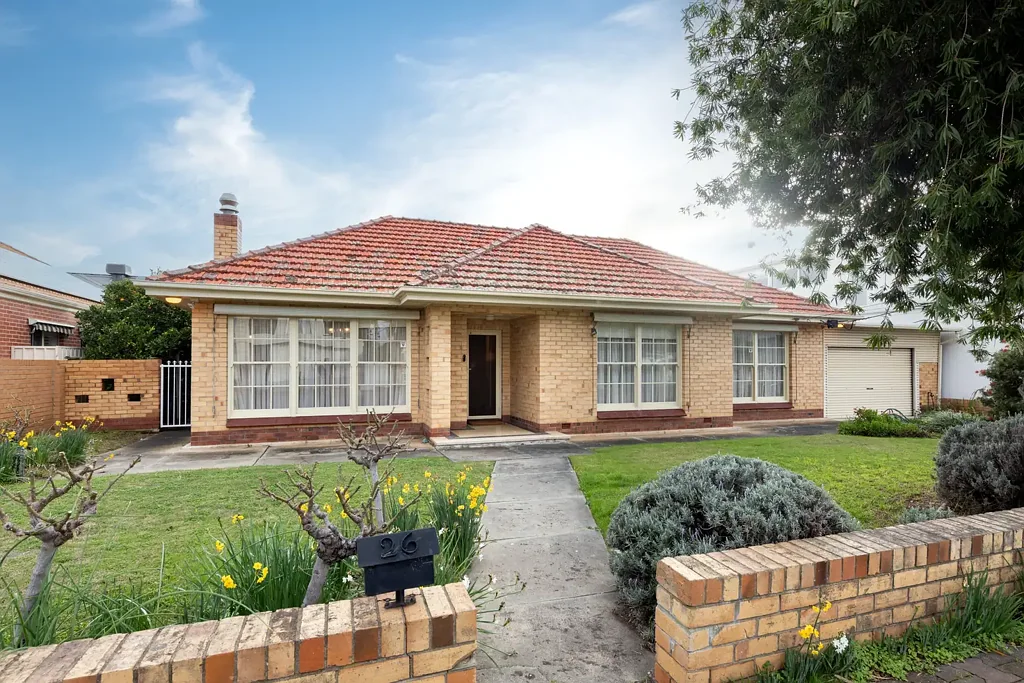 Somerton Park 5房  Find opportunity: where coastal living meets future potential