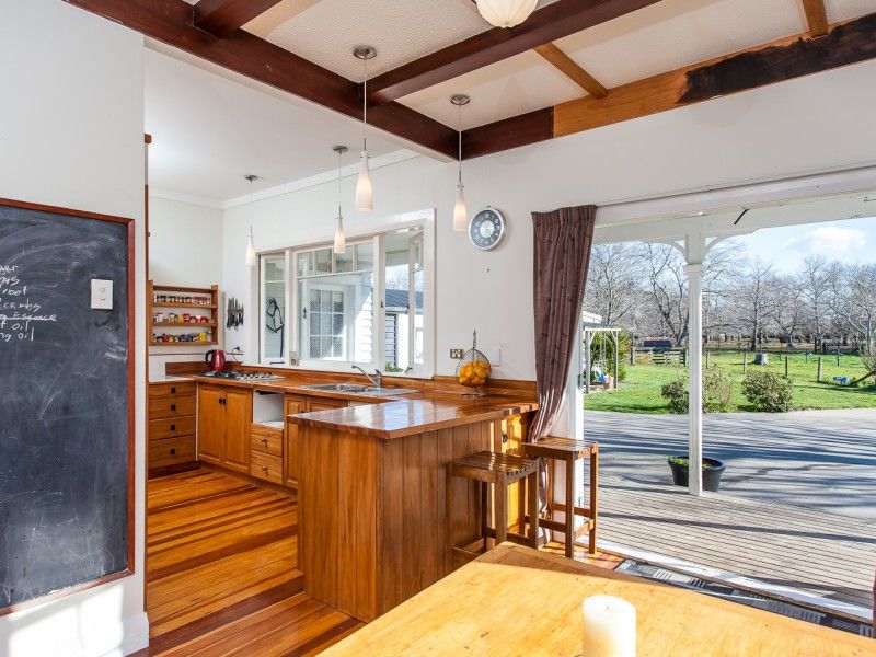 717 Western Drain Road, Te Teko, Whakatane, 6部屋, 2バスルーム