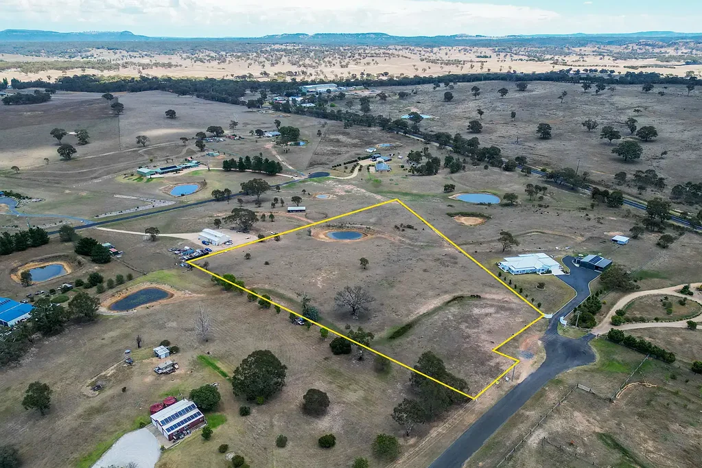 Rylstone BUILD YOUR DREAM WITH A STUNNING OUTLOOK