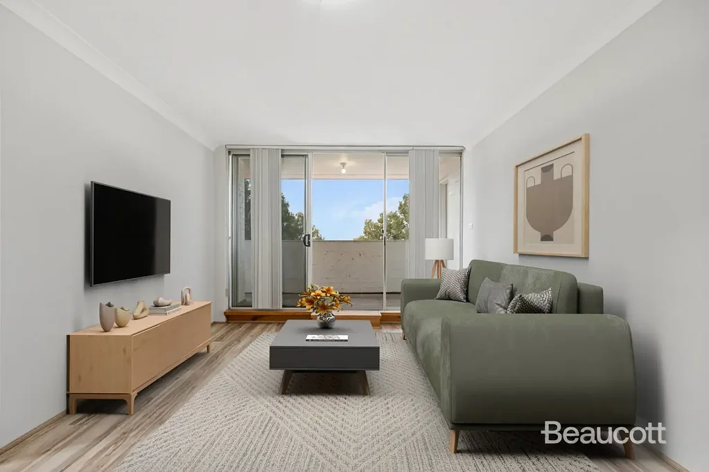 Maylands 3 Bedroom LARGE THREE BEDROOM, RIVERSIDE VIEWS!