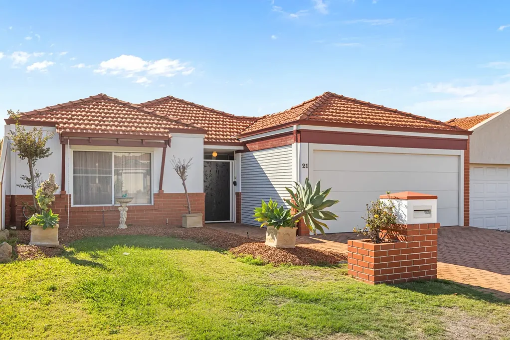 21 Doncaster Square, Currambine, WA 6028