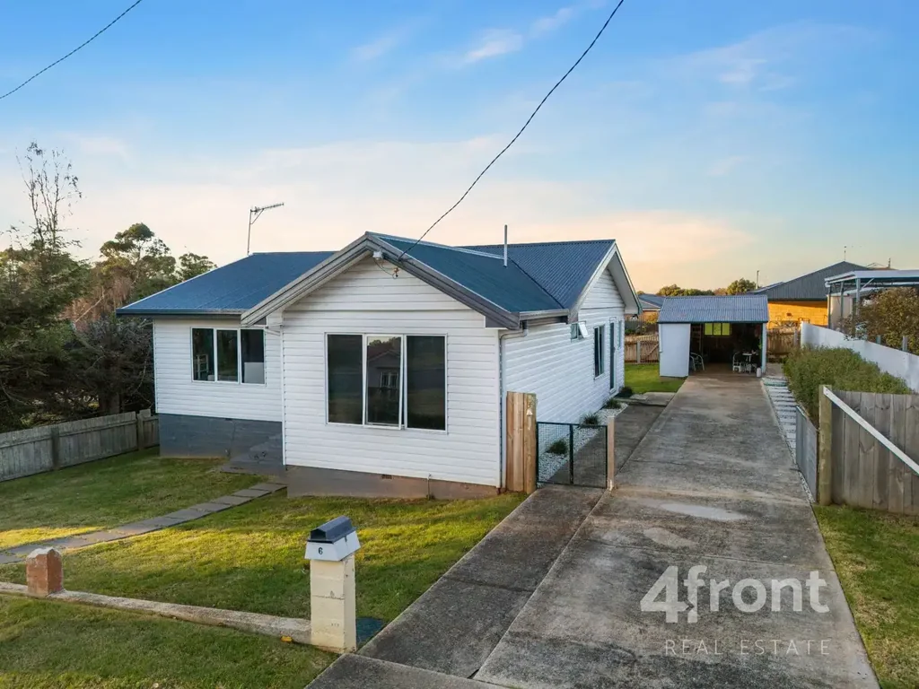 Penguin 3 Bedroom Fully Renovated !