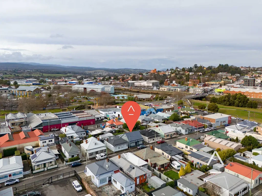 Invermay 5ਬੈੱਡਰੂਮ Investment Opportunity: Prime Real Estate in Invermay!