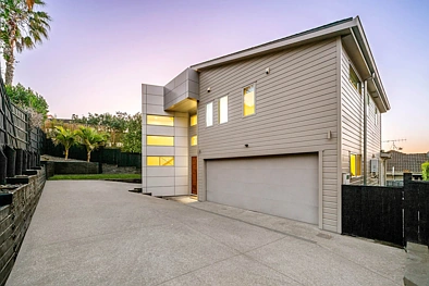 Remuera 4房 以建筑之美，定义现代生活！双层住宅，舒适便利，优质学区！ Contemporary Living with Architectural Style