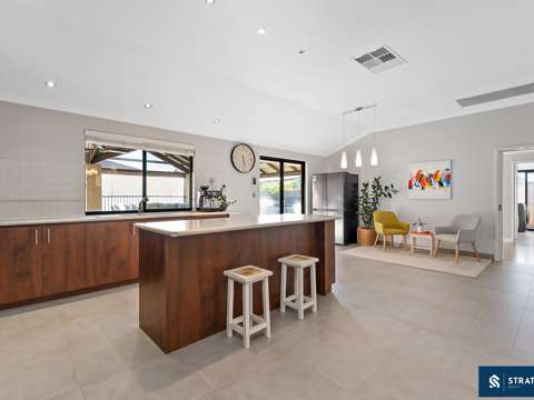 Canning Vale 4 Bedroom Spacious Family Home with Multiple Living Areas, Pool, and Unmatched Convenience!!