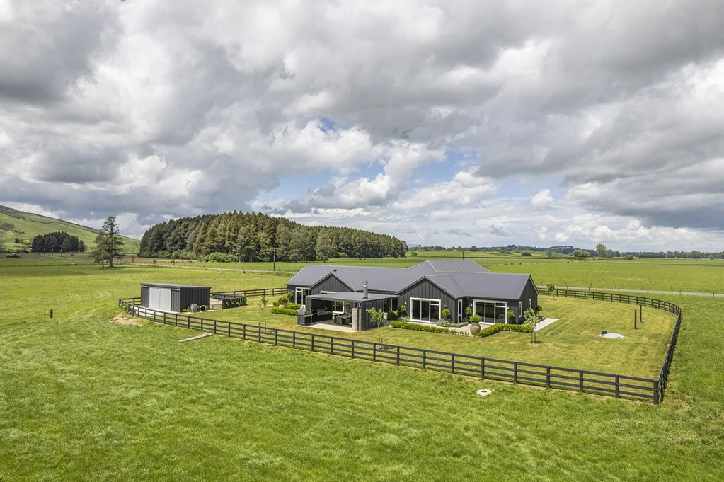 Te Awamutu Premier Living with Stunning Views