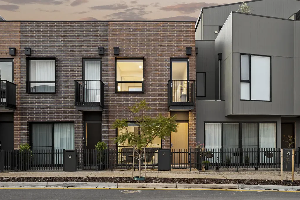 Port Adelaide 3 Slaapkamer Welcome To Your New Place, Trendy Vibrant Townhouse Living in the Heart of the Port!