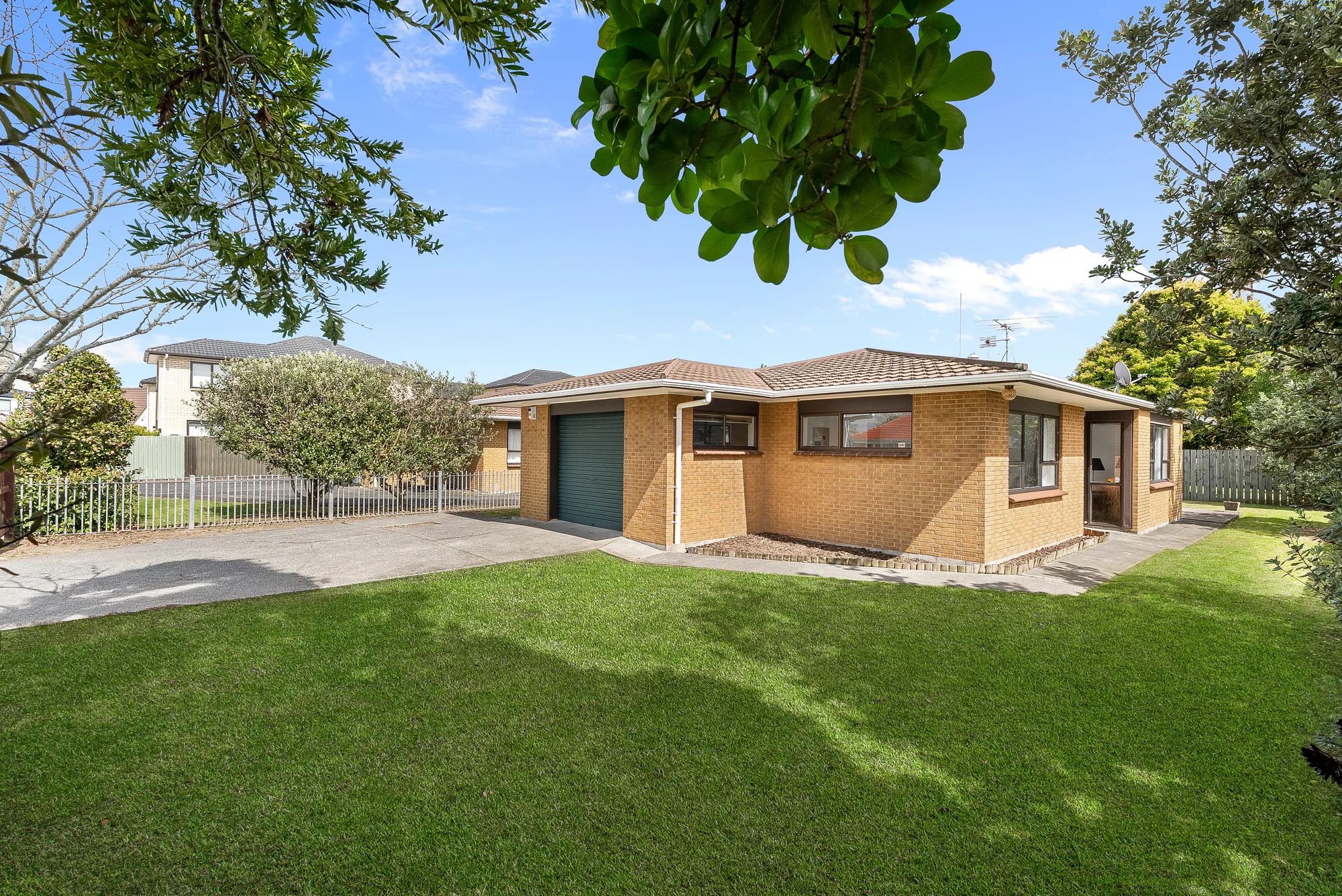 Papatoetoe 3Moenga IGNORE CV - Low-Maintenance Brick Classic