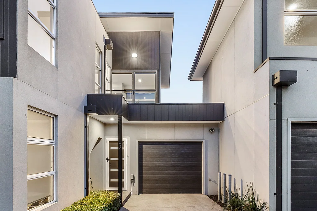 3/55 Cypress Avenue, Brooklyn, VIC 3012