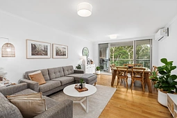 443/80 John Whiteway Drive, Gosford