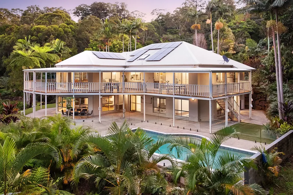 Doonan 6房  Where the Hinterland Meets the Horizon – Prestigious Dual Living Retreat