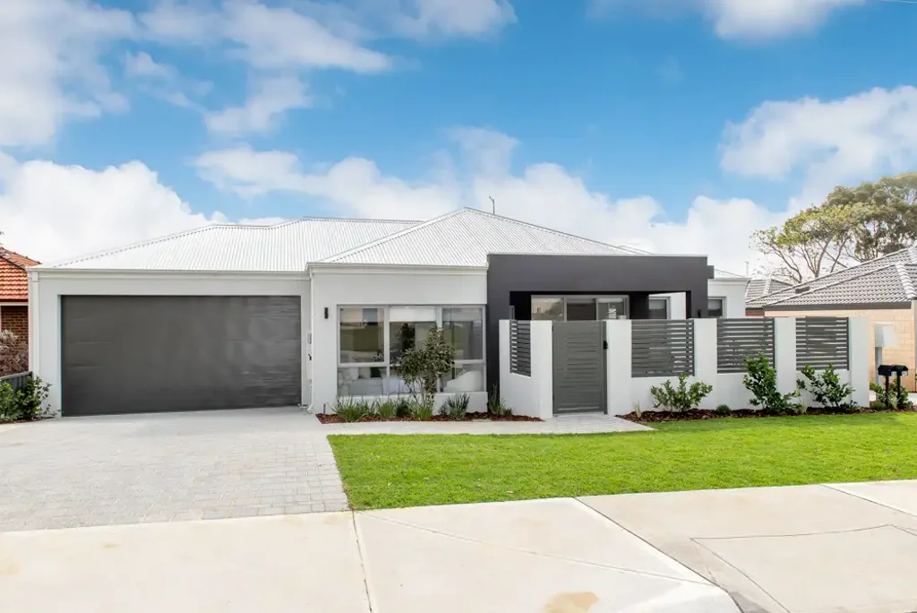 Westminster 3Kwarto STYLISH & SPACIOUS, NEW VILLAS -  JUST COMPLETED!