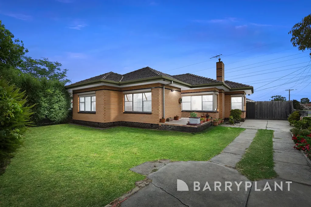 15 Thorndon Drive, St Albans, VIC 3021